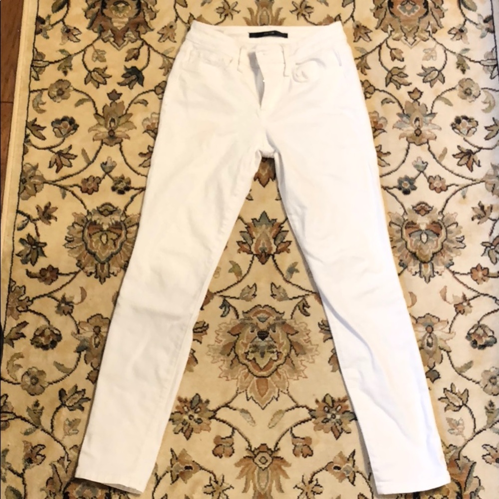 Joe’s ankle white jeans